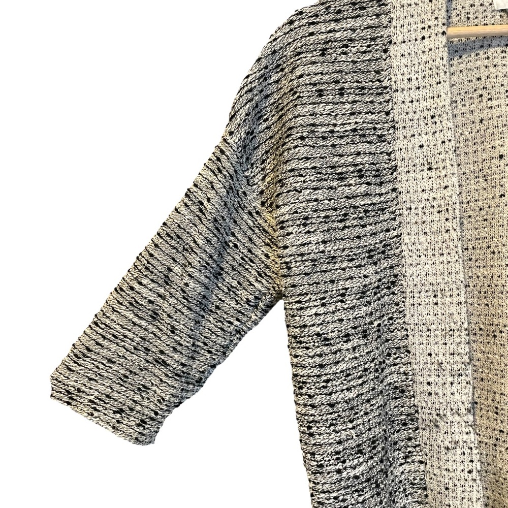 Old Navy Black,Grey and White Woven Cardigan Size Small - Picture 6 of 6